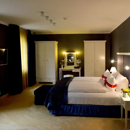 Bei Schumann 5* Kirschau